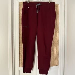 Brand new figs scrub jogger pants with grey tie.